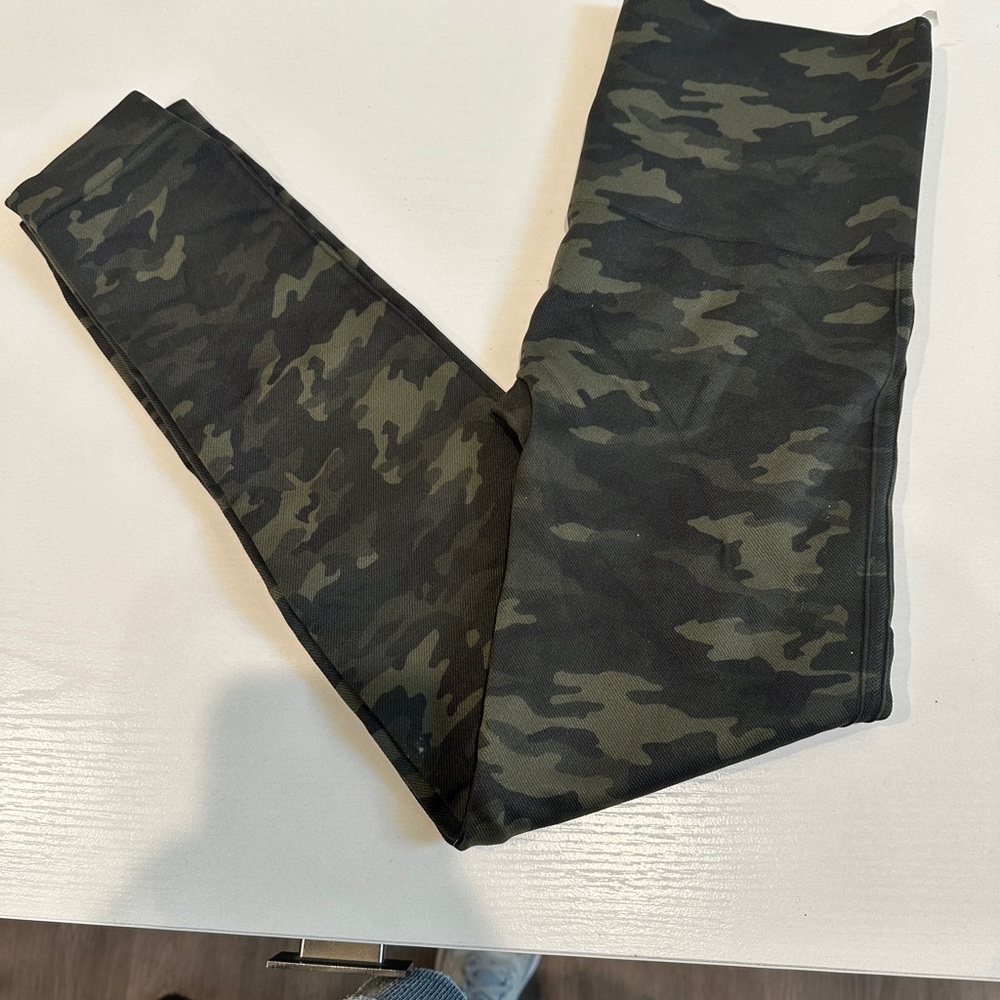 Spanx Camo Print Leggings